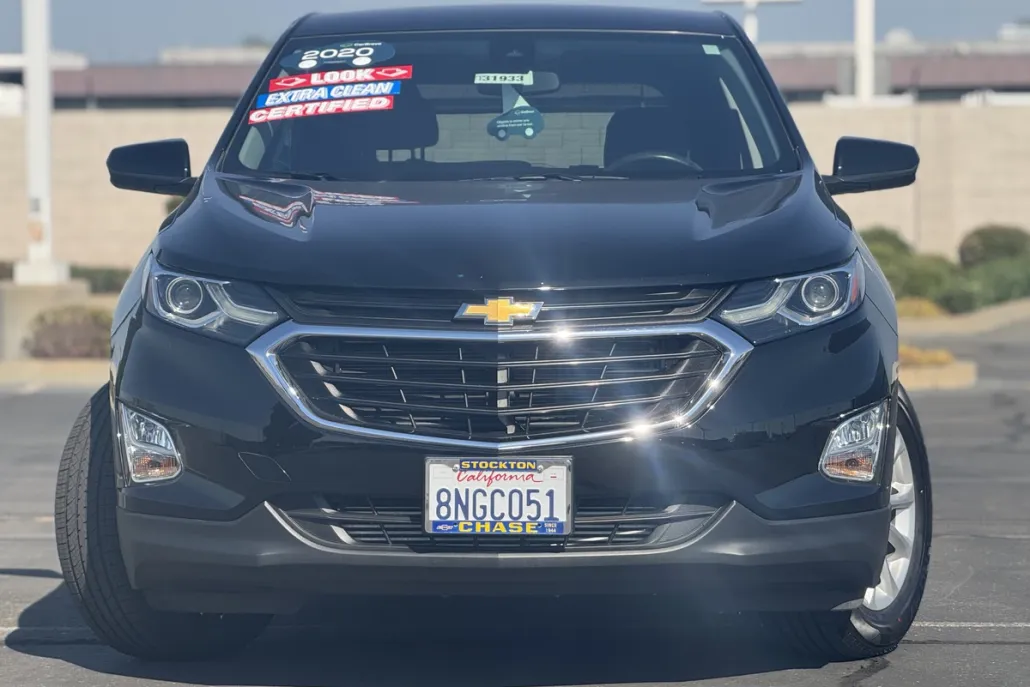 2020 Chevrolet Equinox LT photo 1