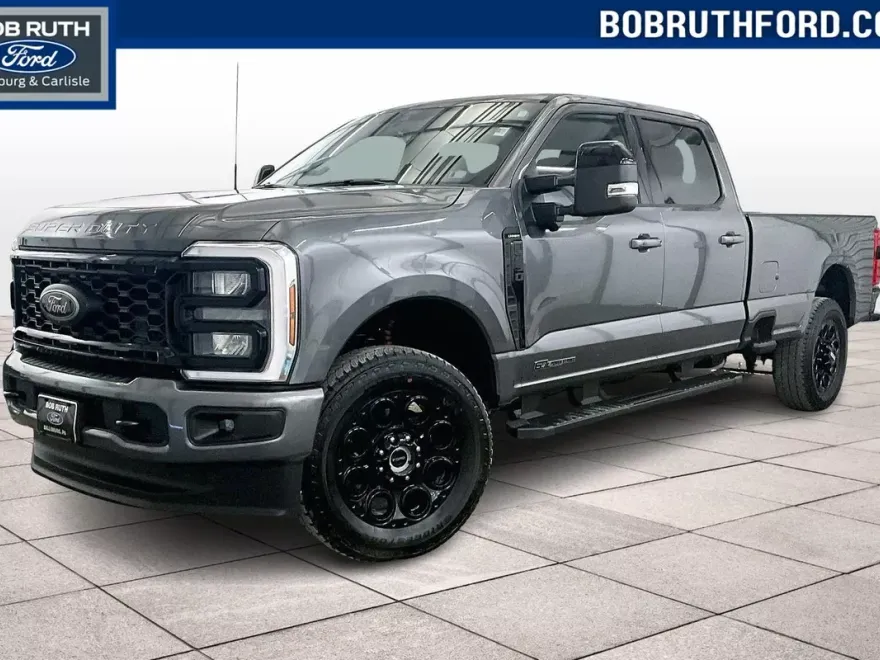 2026 Ford F-250 Lariat photo 1