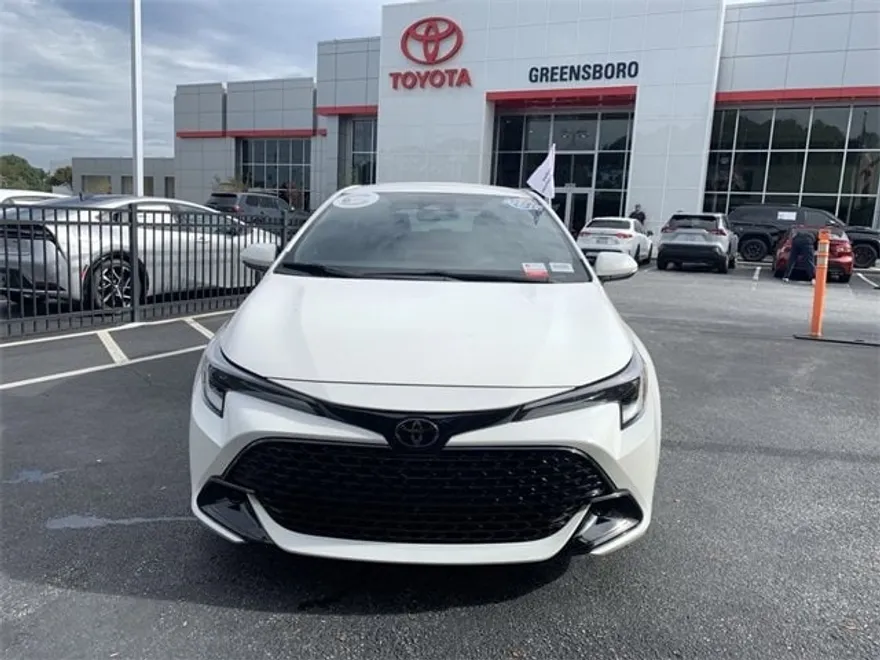 2024 Toyota Corolla SE photo 1