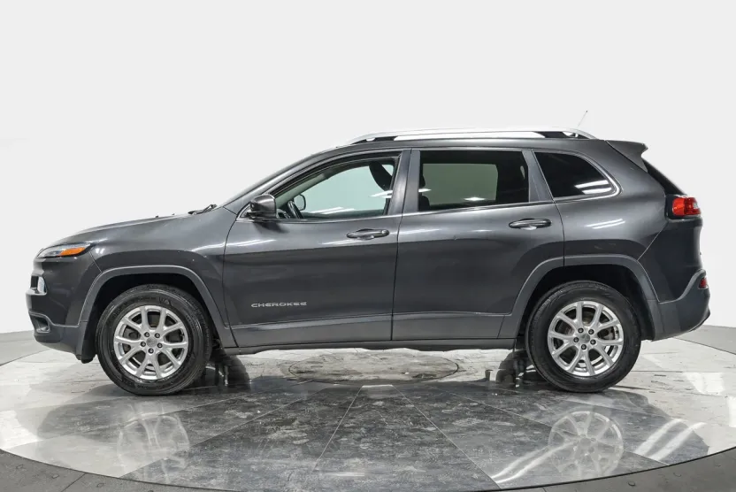 2017 Jeep Cherokee Latitude photo 1