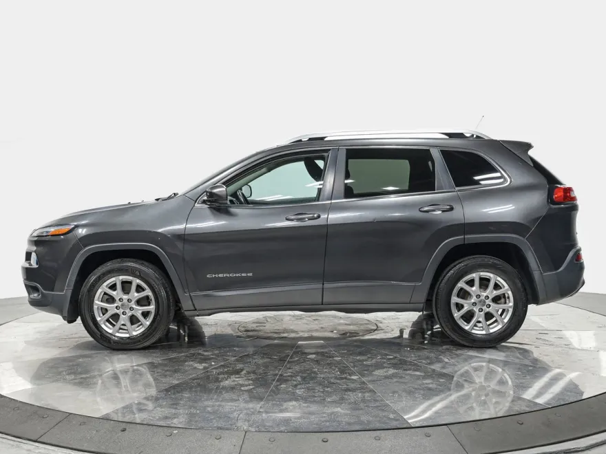 2017 Jeep Cherokee Latitude photo 1