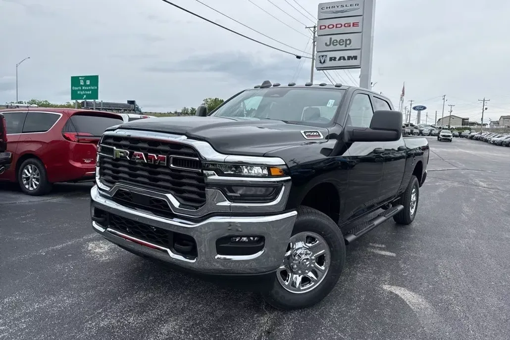 2025 Ram 2500 Tradesman photo 1