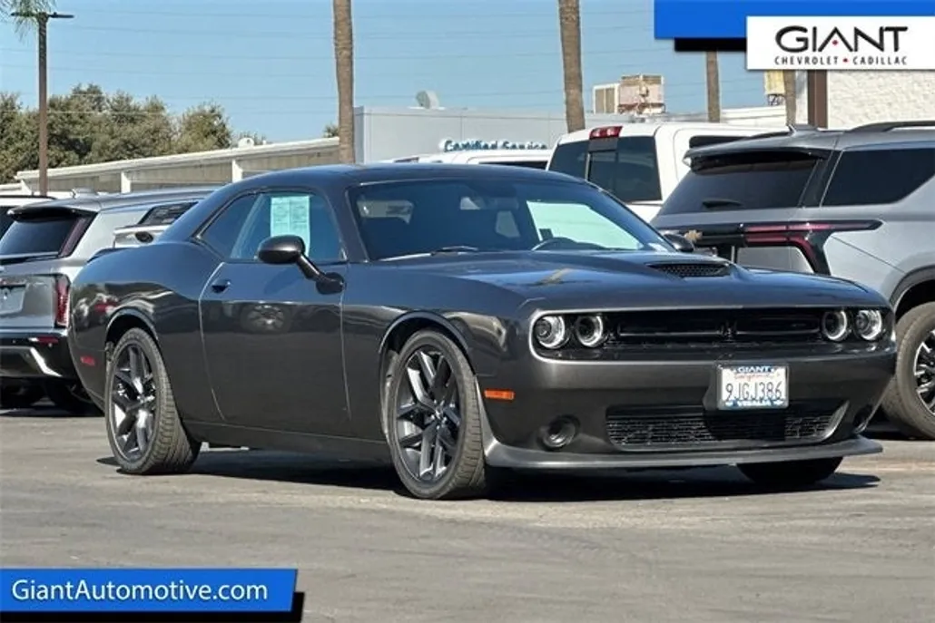 2023 Dodge Challenger GT photo 1