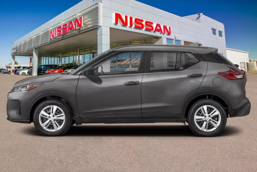 2025 Nissan Kicks Play S photo 1