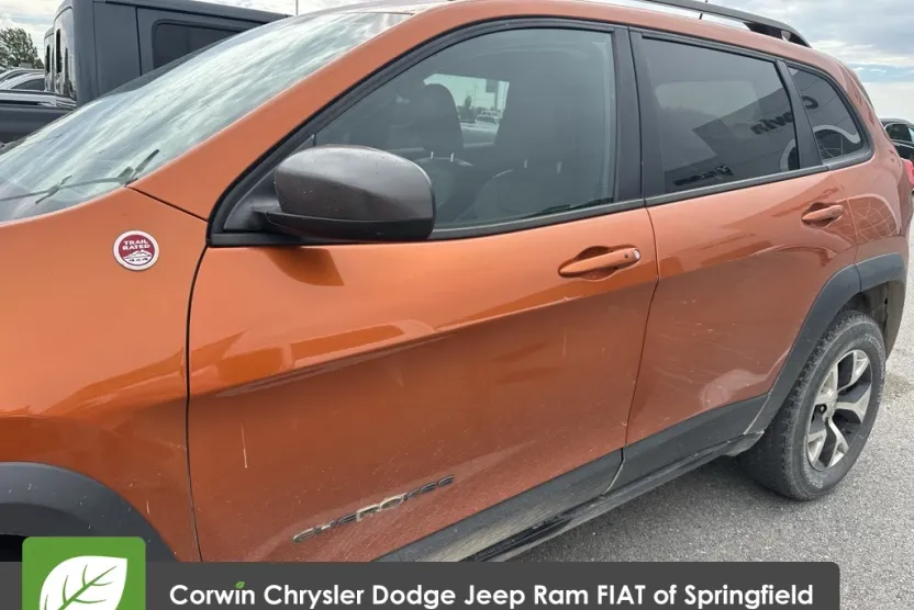 2016 Jeep Cherokee Trailhawk photo 1