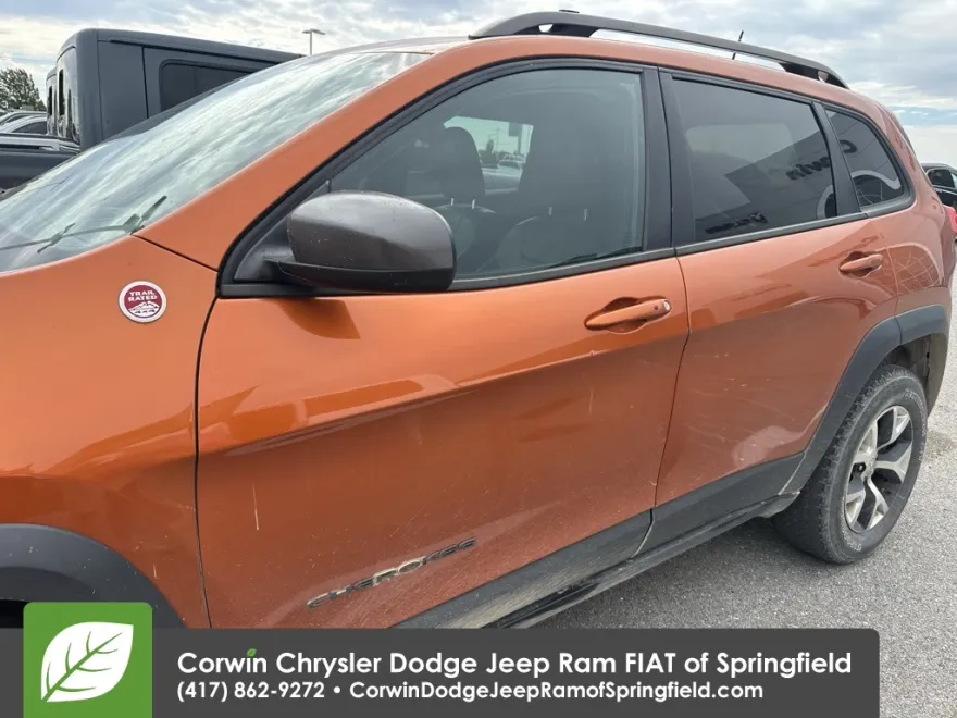 2016 Jeep Cherokee Trailhawk photo 1