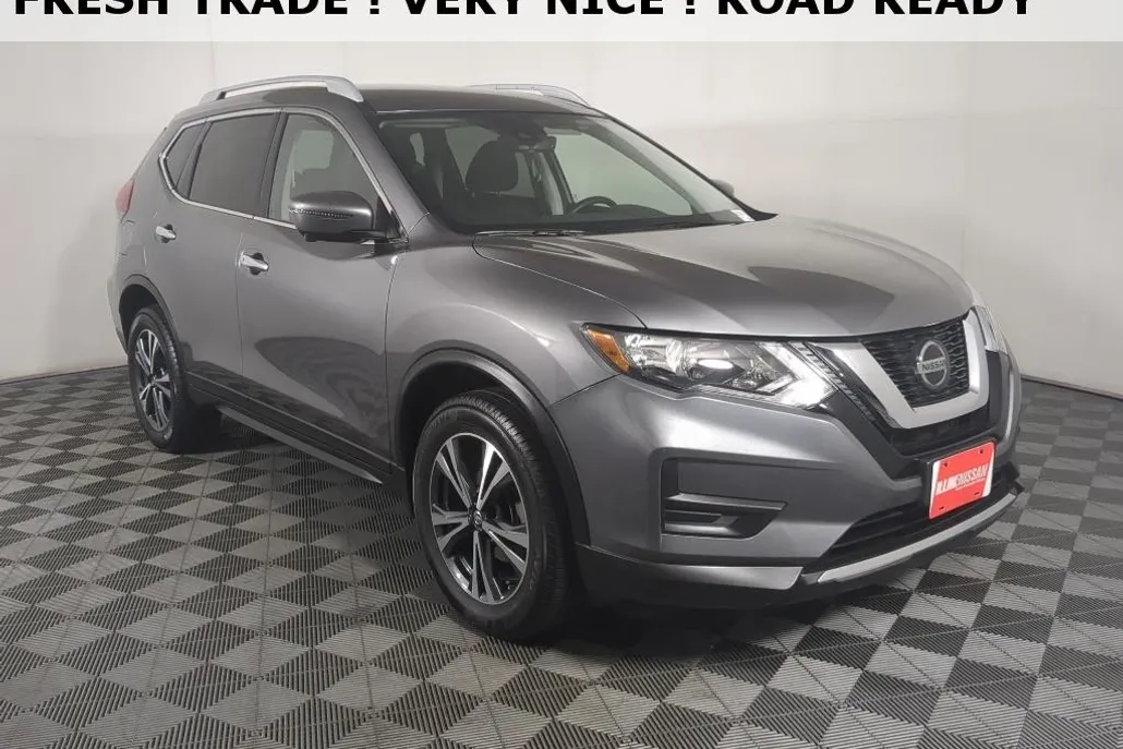 2019 Nissan Rogue SV photo 1