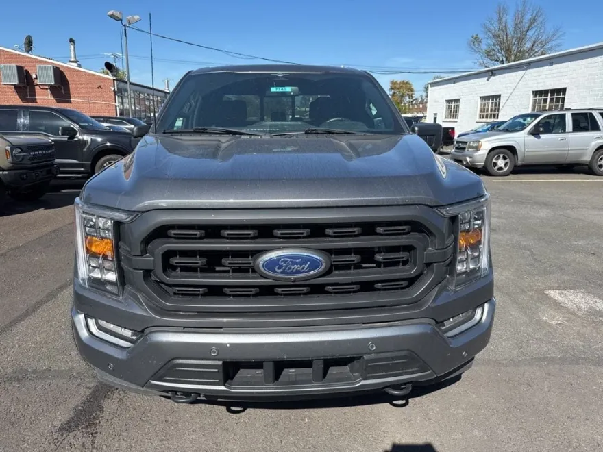 2023 Ford F-150 XLT photo 1