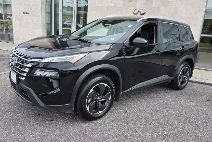 2024 Nissan Rogue SV photo 1
