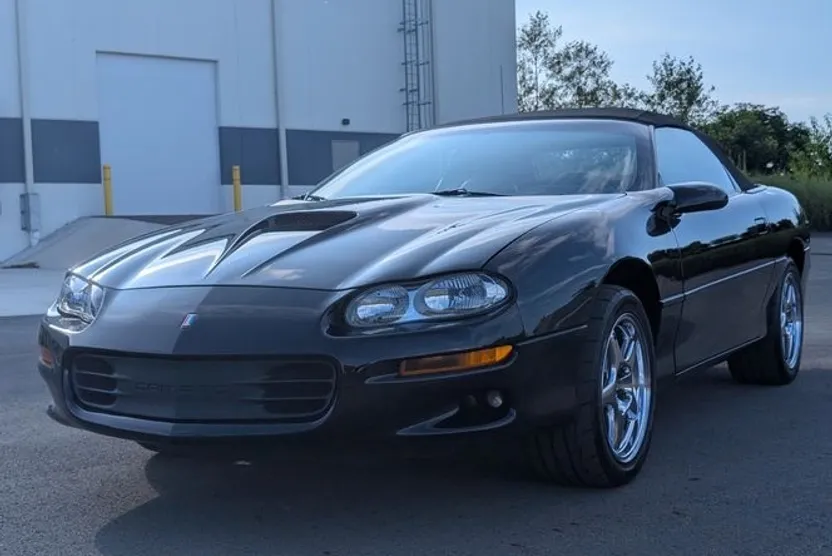 2000 Chevrolet Camaro SS photo 1