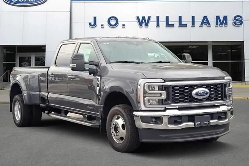2026 Ford F-350 photo 1