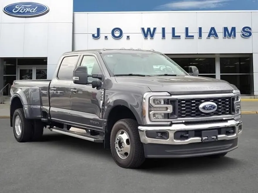 2026 Ford F-350 photo 1