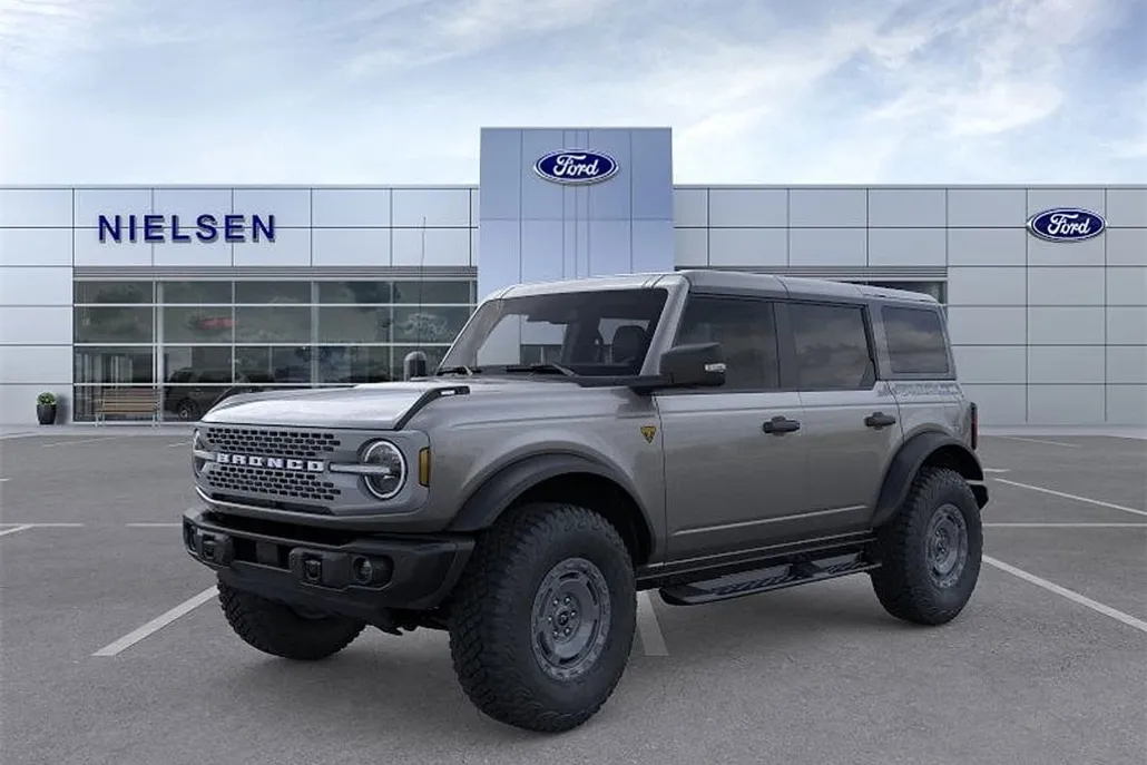 2025 Ford Bronco Badlands photo 1