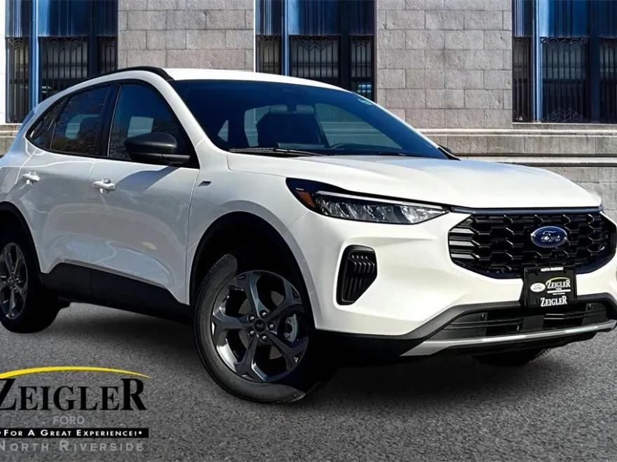 2025 Ford Escape ST-Line photo 1