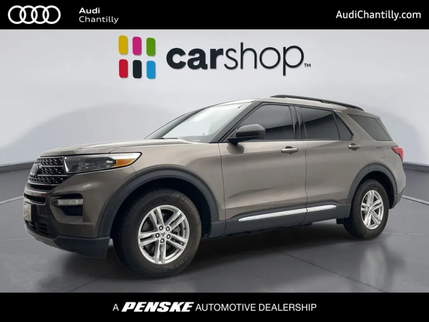 2021 Ford Explorer XLT photo 1