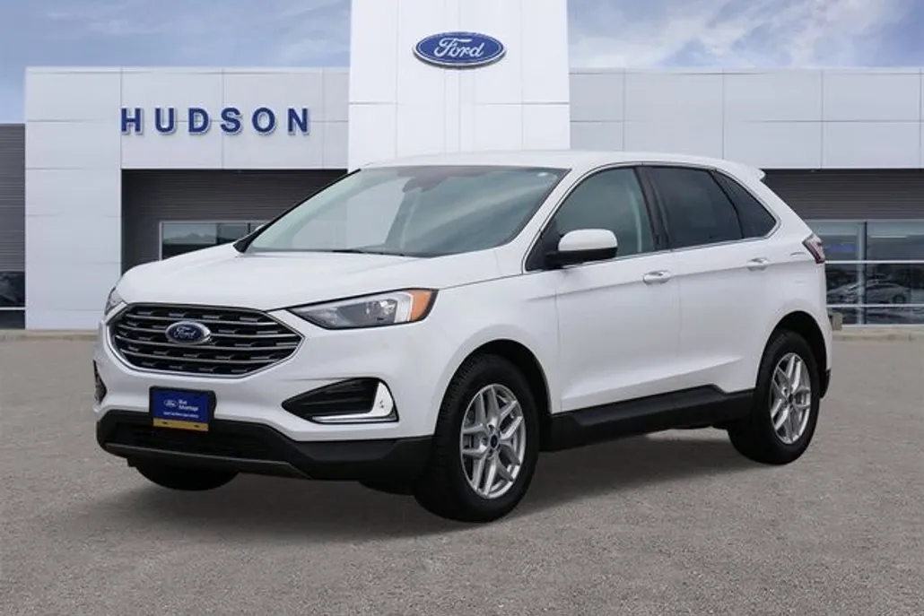 2022 Ford Edge SEL photo 1