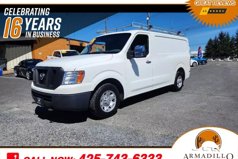 2015 Nissan NV2500 HD SL photo 1