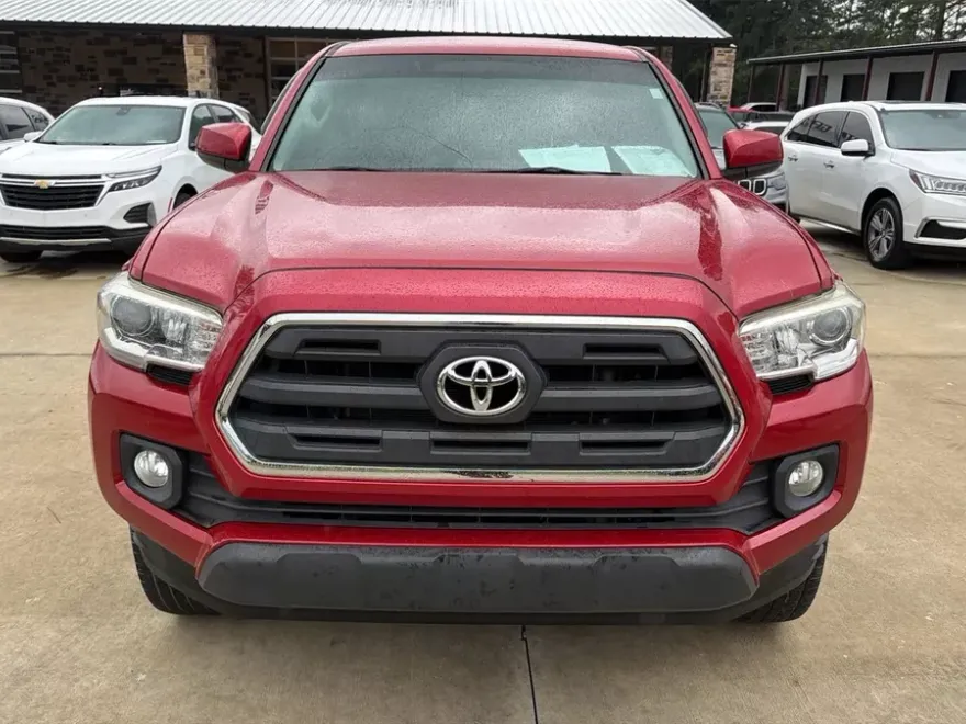 2016 Toyota Tacoma Double Cab SR5 photo 1