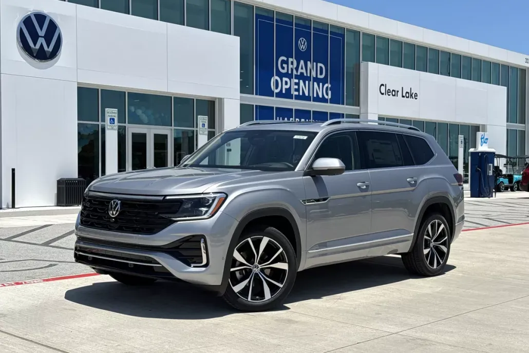 2025 Volkswagen Atlas SEL Premium R-Line photo 1