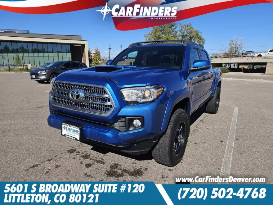 2016 Toyota Tacoma TRD Sport photo 1