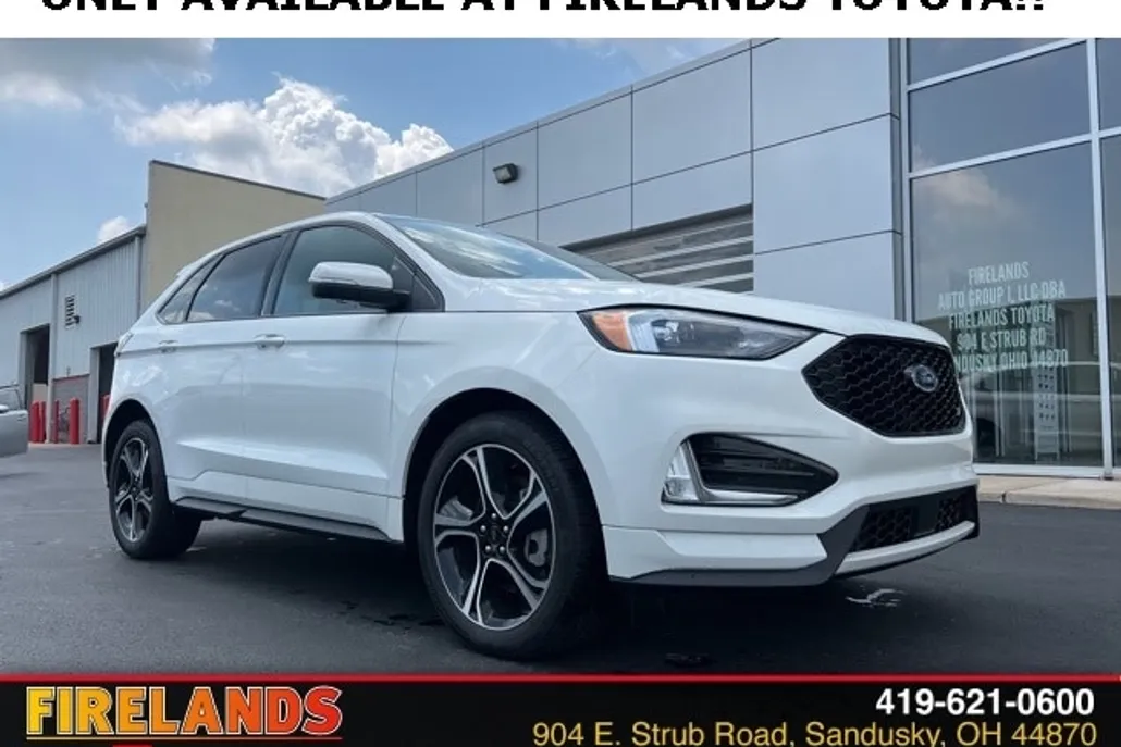 2022 Ford Edge ST photo 1