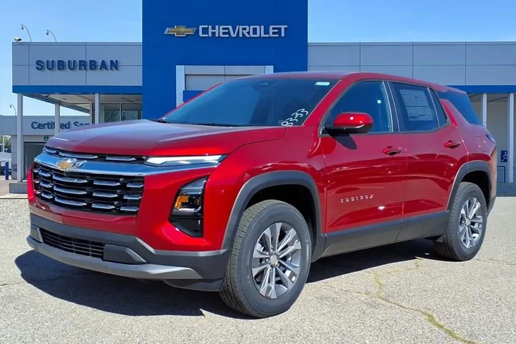2026 Chevrolet Equinox LT photo 1