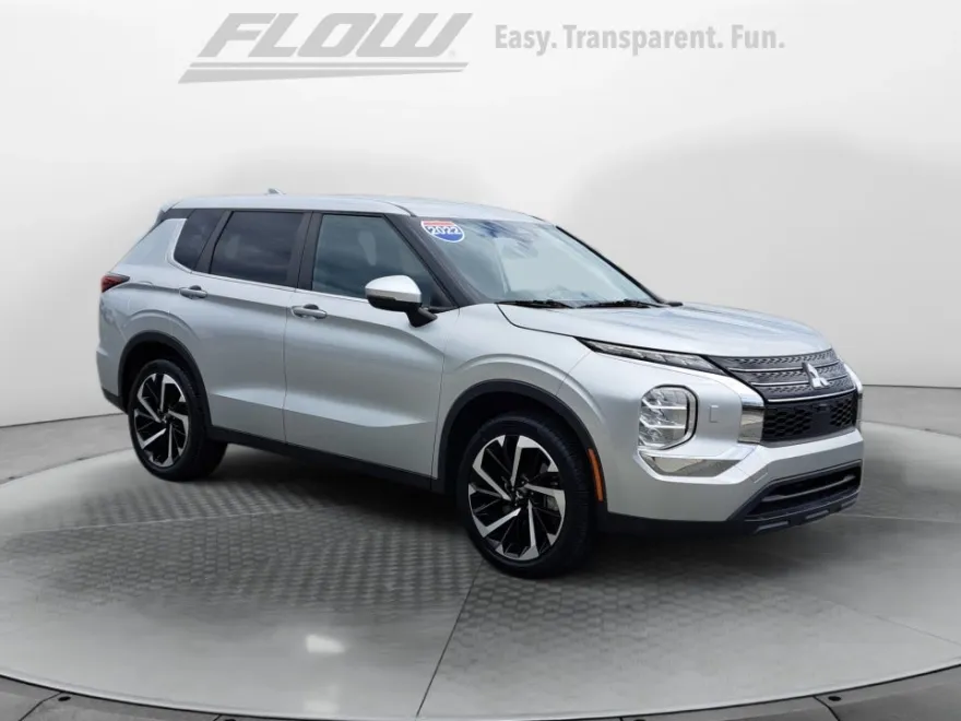 2022 Mitsubishi Outlander ES 2.5 S-AWC photo 1
