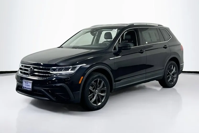 2022 Volkswagen Tiguan SE photo 1