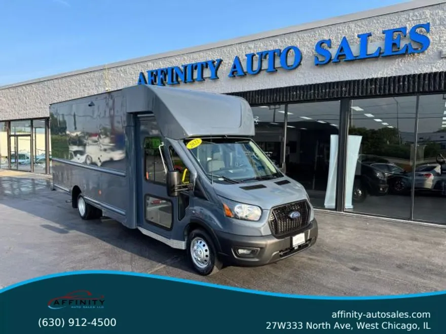 2022 Ford Transit XL Cutaway Van photo 1