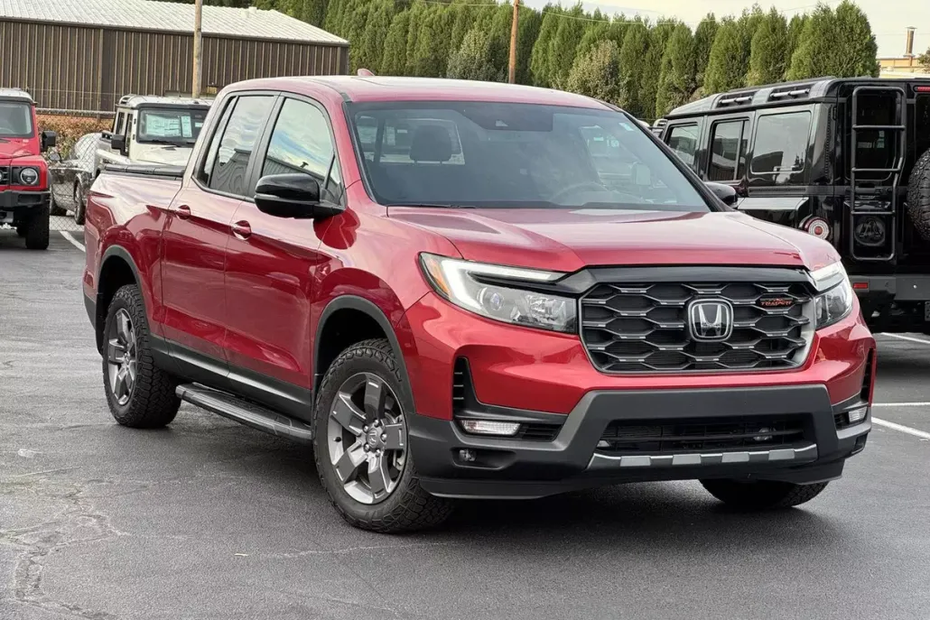 2024 Honda Ridgeline TrailSport photo 1
