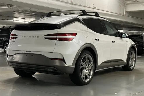 2024 Genesis GV60 Performance photo 3