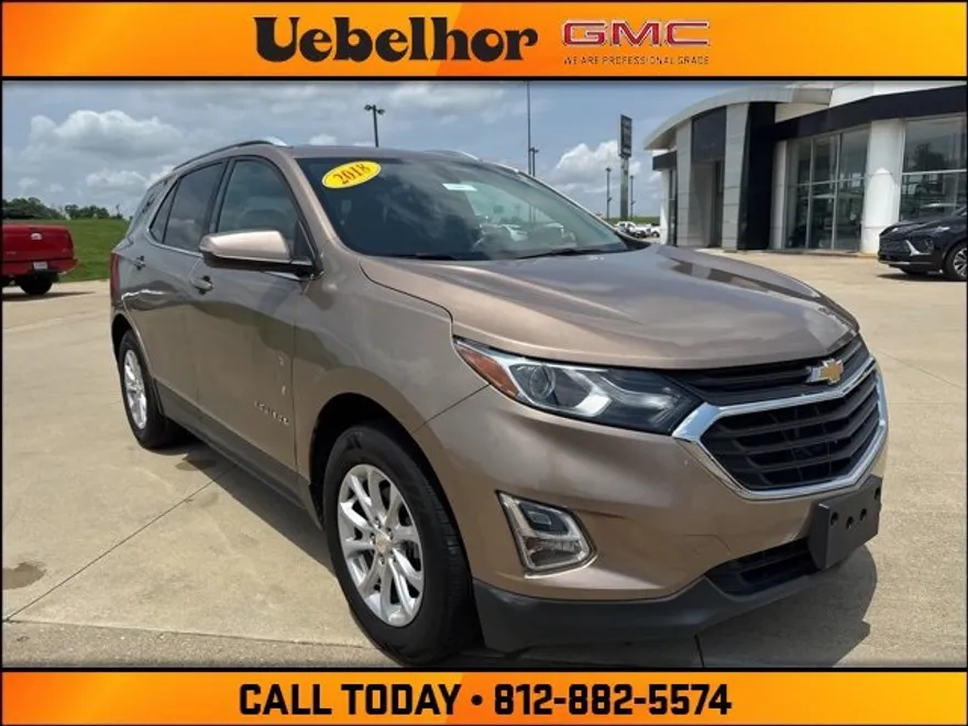 2018 Chevrolet Equinox LT photo 1