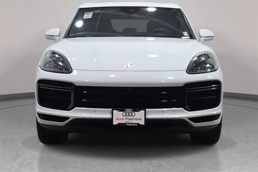 2020 Porsche Cayenne Turbo photo 1