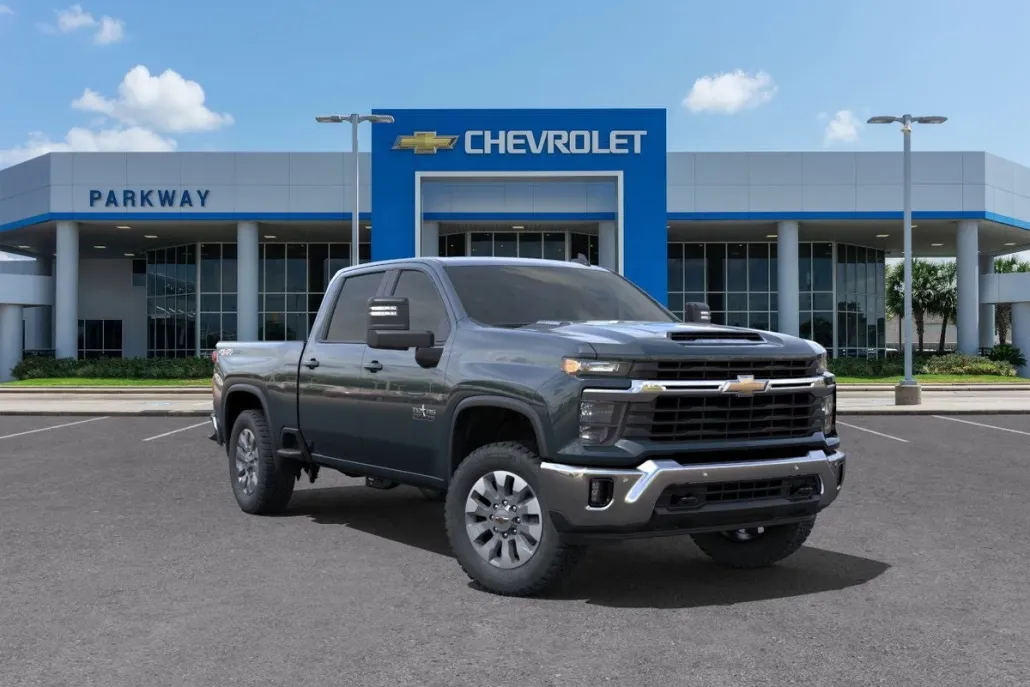 2025 Chevrolet Silverado 2500HD LT photo 1