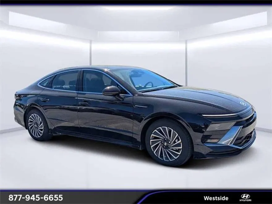 2025 Hyundai Sonata Hybrid SEL photo 1