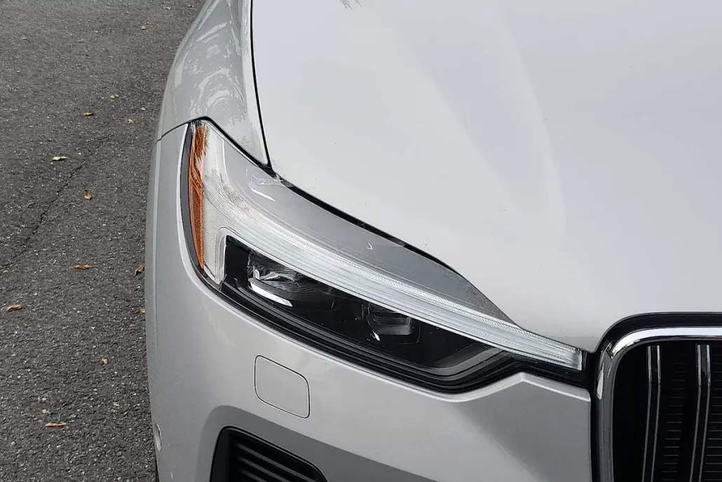 2022 Volvo XC60 Recharge Hybrid T8 Inscription photo 1