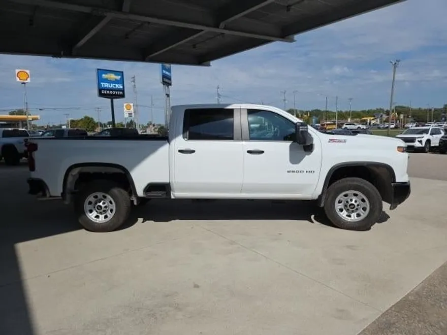 2026 Chevrolet Silverado 2500HD Base photo 1