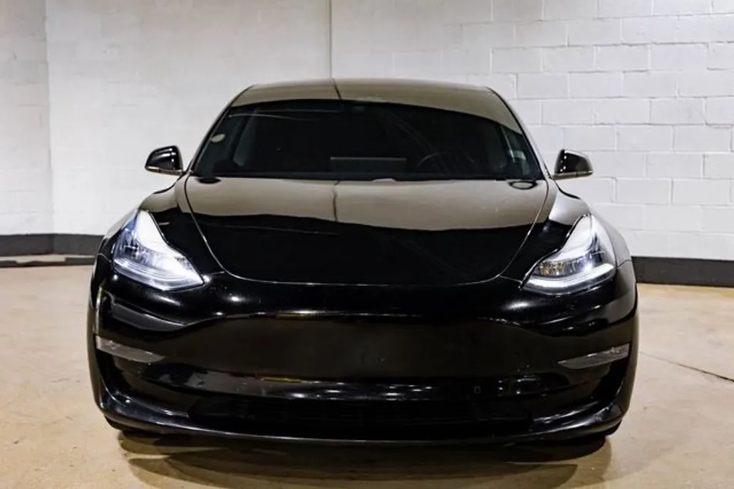 2018 Tesla Model 3 Long Range photo 1