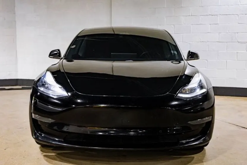 2018 Tesla Model 3 Long Range photo 1