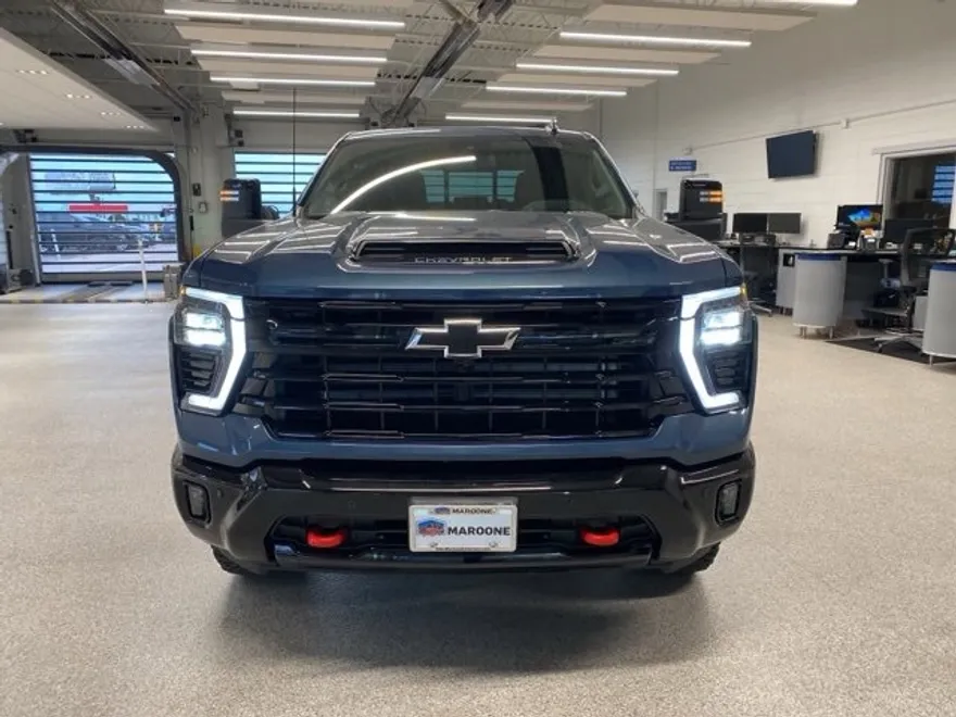 2026 Chevrolet Silverado 2500HD LT photo 1