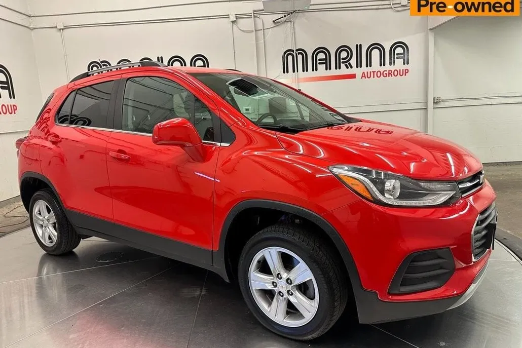 2020 Chevrolet Trax LT photo 1
