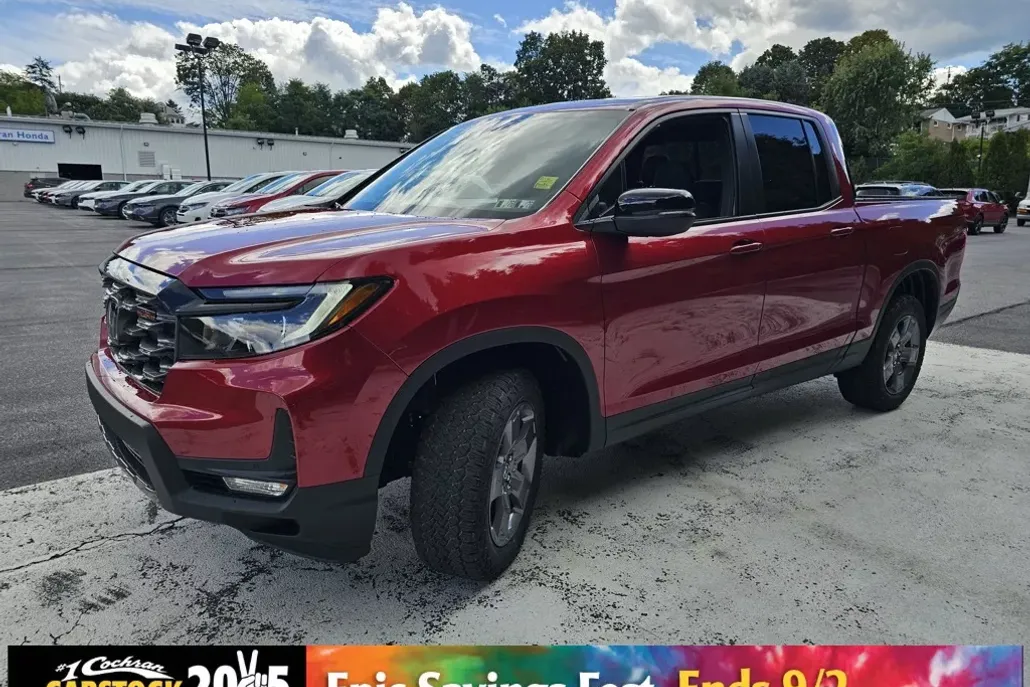 2025 Honda Ridgeline TrailSport photo 1