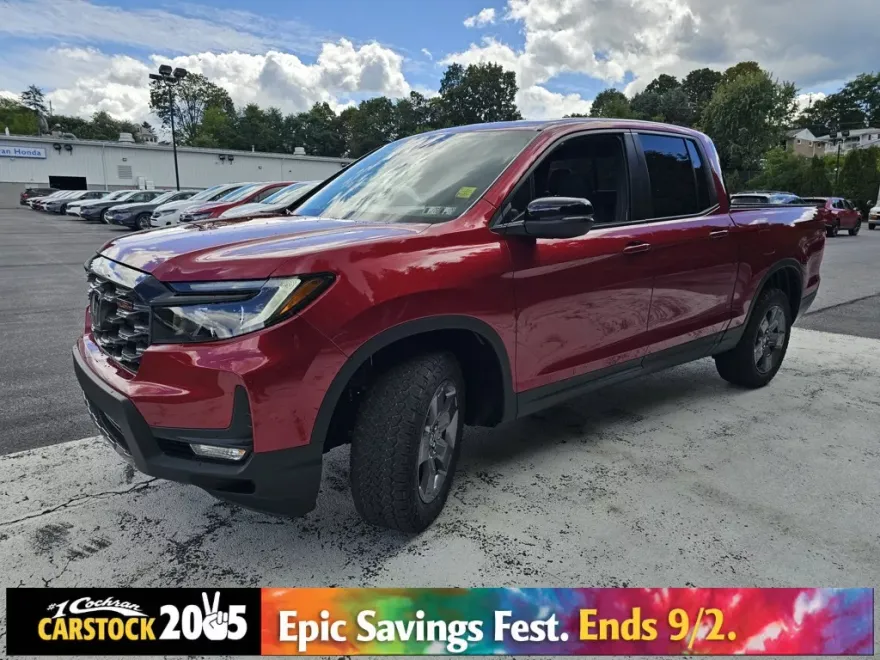 2025 Honda Ridgeline TrailSport photo 1