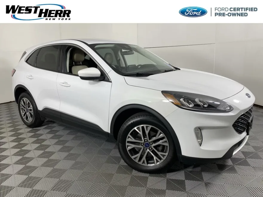 2022 Ford Escape SEL photo 1