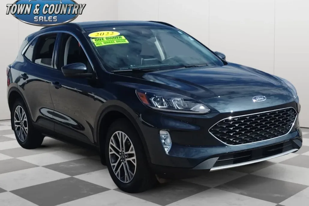 2022 Ford Escape SEL photo 1