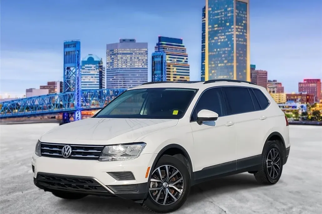 2021 Volkswagen Tiguan SE photo 1