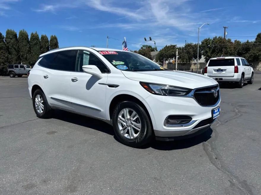 2020 Buick Enclave Essence photo 1