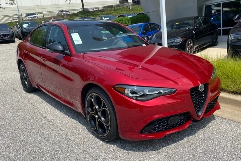 2025 Alfa Romeo Giulia SPRINT photo 1