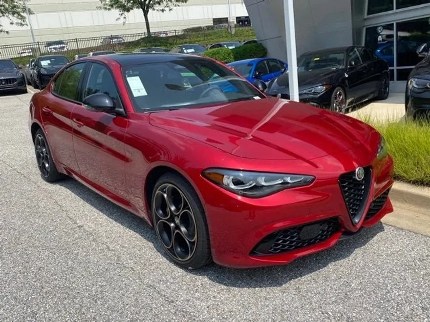 2025 Alfa Romeo Giulia SPRINT photo 1