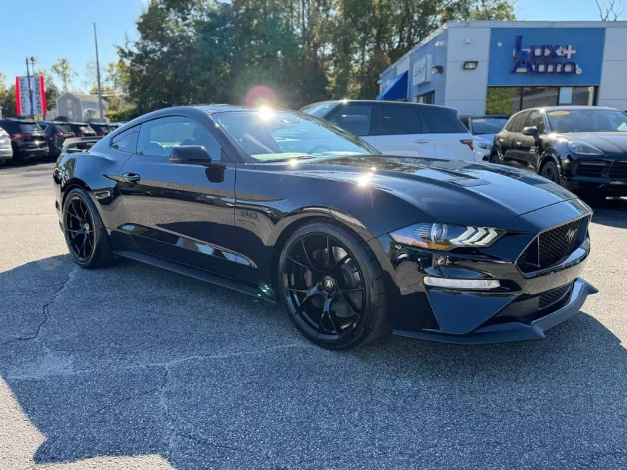 2021 Ford Mustang GT Premium photo 1